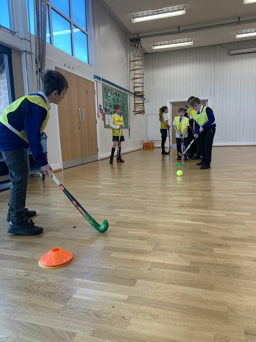 DeltaHatfieldW's tweet photo. Y6🦩had a hockey lesson today. They learnt the basics of how to hold a hockey stick and control the ball🏑. https://t.co/7Sep9boNQG