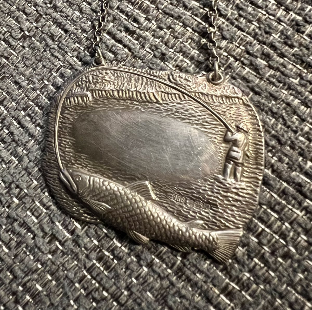 JonTitley's tweet photo. @baggottsilver I know your a fan of a decanter label , I wanted to share these 3 I picked up today , not engraved and a set I guess , not sure if there are more designs of a hunting nature? https://t.co/RXPJLAROrr