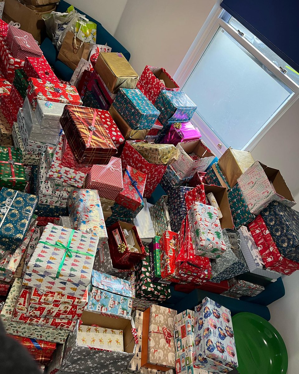 Arc_Homeless's tweet photo. Our shoebox sorting is in full swing this week, at our lovely 'Santa's Grotto' at @ClaimsCGroup - as always we are so grateful for all your incredible donations, which are going to bring so much Christmas cheer. Thank you to everyone who has contributed in some way 💙 https://t.co/bGYElZgGAE