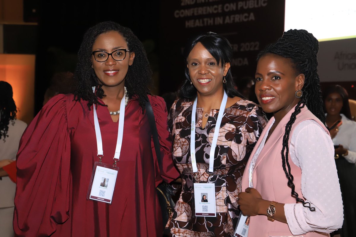 Powerful all-female plenary at #CPHIA2022 discussing how we should invest in the capacity training &amp; leadership development of women in global health

The potential of Africa cannot be realised without the strong positioning of women

Inspired today &amp; everyday by <a href="/VIhekweazu/">Vivianne Ihekweazu</a>