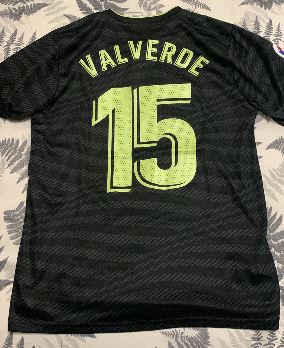 Rober_Amador's tweet photo. @FootballStoreHD Pedido recibido! Muy buena calidad ! https://t.co/OsduLMHgQL
