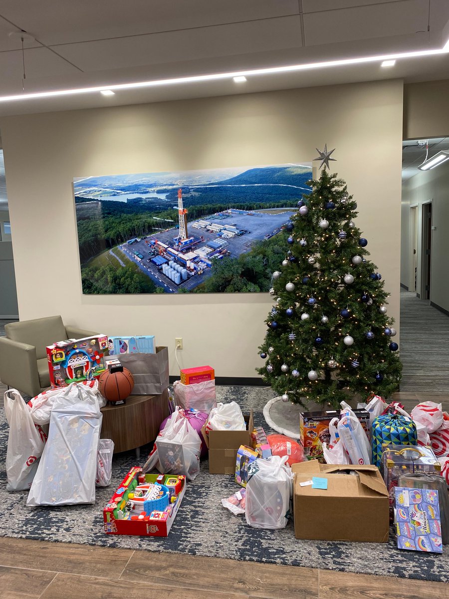 SenecaLLC's tweet image. It's beginning to look a lot like Christmas! Our Pittsburgh office has once again teamed up with the @ACDHS' Holiday Project to provide toys and other gifts to children in families receiving DHS services related to child maltreatment and homelessness.