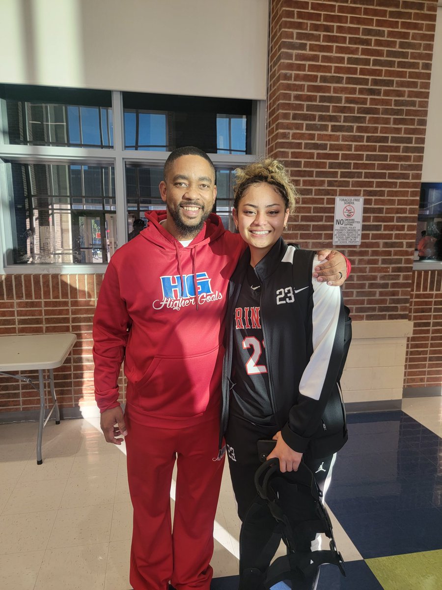 HigherGoalsHoop's tweet photo. 23 Guard @AsilikaFonua 

Missed Junior Season/Summer with ACL, but back to being a HIGH LEVEL SNIPER! 

Big time wing defender &amp; underrated passer as well. 

Recruitment heating up for late period. 

Started for our top team summer of sophomore year. 

ALWAYS #HGProud💙🧡 https://t.co/Tcrx5CtE7f