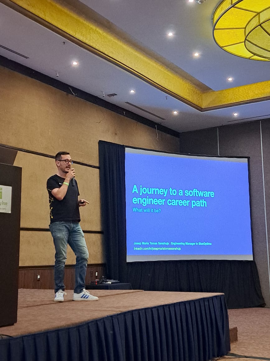 BlueOptima's tweet image. Last week, Engineering Manager Josep Maria Tomas Sanahuja, attended #PosaDev2022 to discuss #CareerProgression in #SoftwareEngineering

Follow @BlueOptima to stay in the loop for 2023!

#Innovation #Careers #StartUps #PersonalDevelopment #HiringAndPromotion #Networking #Hiring