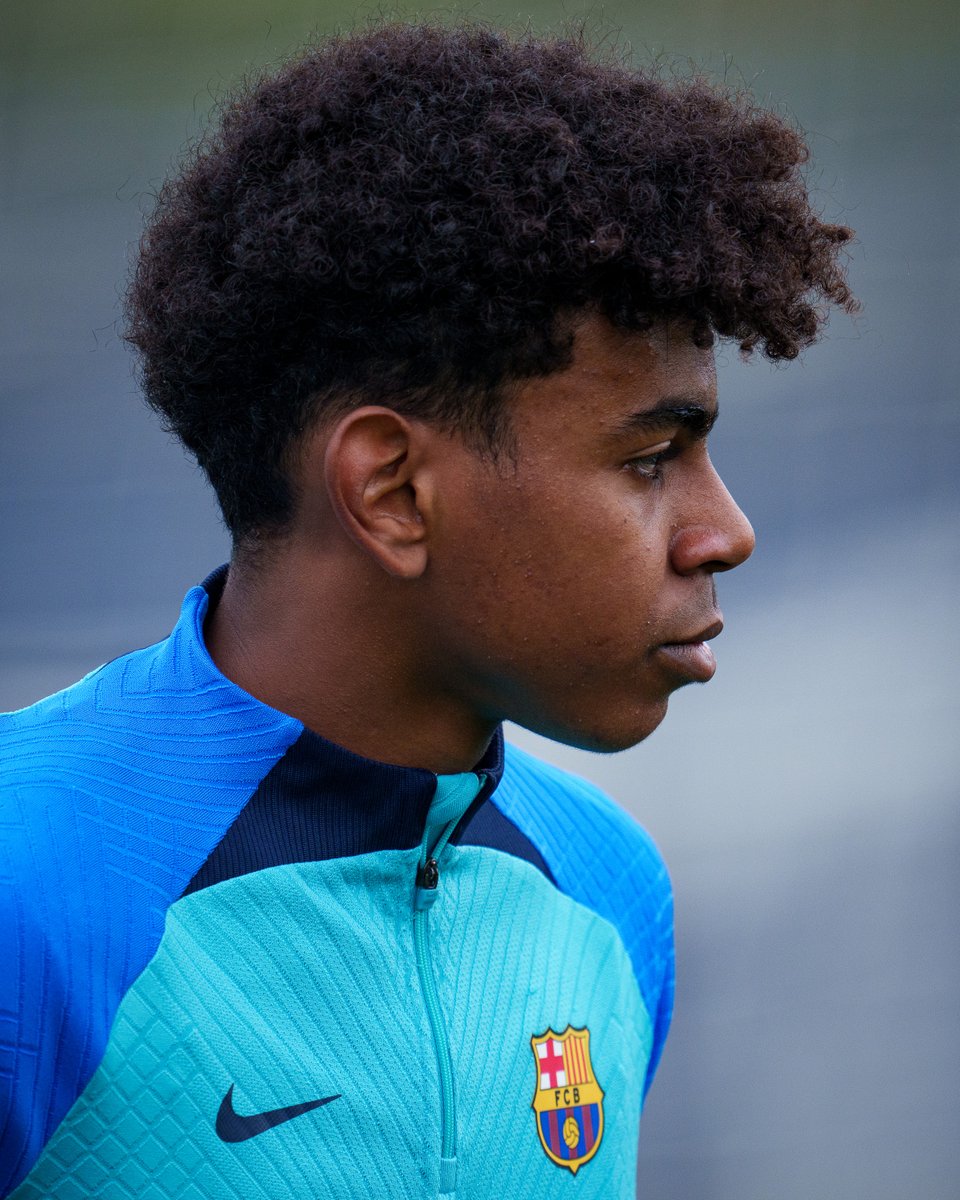 fcbarcelona_tr's tweet image. 15 yaşındaki 𝑳𝒂𝒎𝒊𝒏𝒆 𝒀𝒂𝒎𝒂𝒍, A Takım ile idmana çıktı