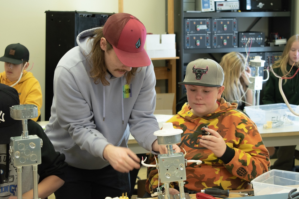 Medicine Hat College tweet media