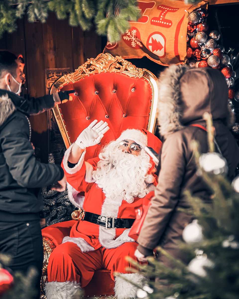 Tornade, Fringant, Comète, Cupidon, Tonnerre et Éclair ont déposé le Père Noël à #WalibiRA 🦌

Retrouvez-le tous les jours pendant #MerryChristWAAAS jusqu'au 24.12 
📍Zone Explorer Adventure

Vos tickets ici : walibi.fr/fr/nos-offres
____
#Walibi #SantaClaus #ThemePark