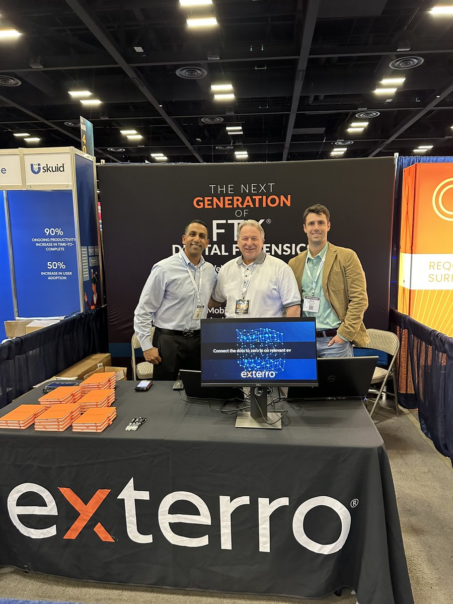 Carahsoft's tweet image. #DoDIIS22: Handle your privacy, compliance, investigation &amp;amp; #LitigationRisks more effectively &amp;amp; at lower costs. @Exterro is at booth #221, answering all of your #LegalGovernance, Risk &amp;amp; Compliance (GRC) inquiries until the end of today!