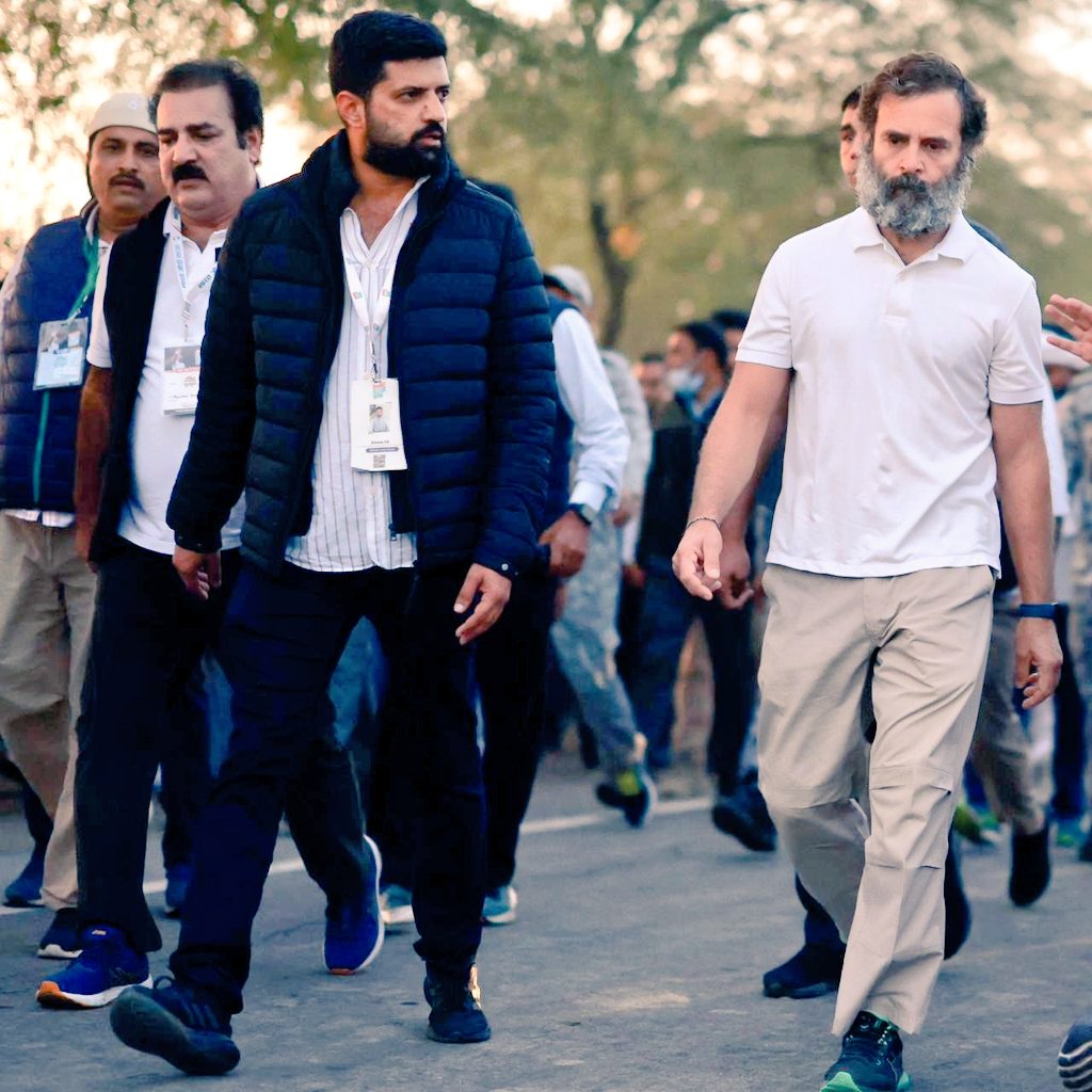 the-raga-army-on-twitter-rahul-gandhi-s-social-media-worrior