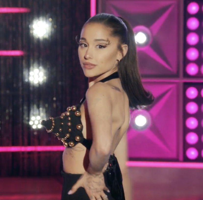PopCrave's tweet photo. Ariana Grande has been announced as the special guest judge for the Season 15 premiere of RuPaul’s #DragRace. https://t.co/mEolCcahaJ