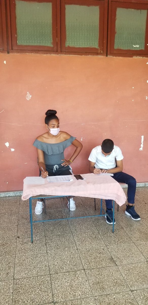 Se realizan en nuestro centro las Elecciones Pioneriles.<a href="/dpestgo/">DGE Santiago de Cuba</a> <a href="/FundichelyRosa/">Rosa Álvarez Fundichely</a> <a href="/RaulSamon/">Raúl Samón Soto</a> <a href="/DianaGisellMar1/">Diana Gisell Márquez Fabré</a>