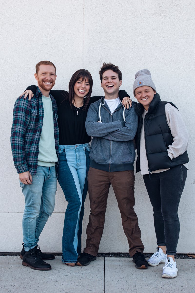 EventsUnited's tweet image. Introducing the Creative Department. 

We are a tight knit group full of dreams and ideas. We are storytellers who aspire to bring you fresh and fun content through photography, videography, social media, and graphic design.