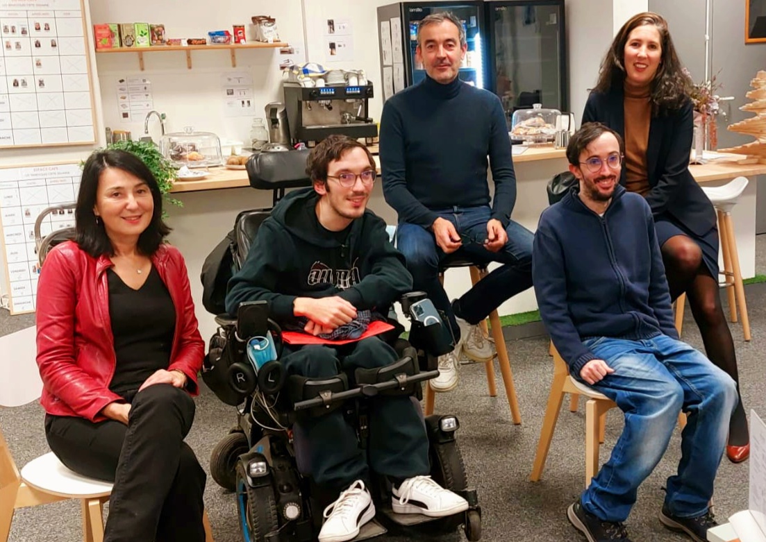 [#Inclusion] A <a href="/Toulouse/">Toulouse - Mairie et Métropole 🎄</a>, Sophie Albert DGAdj. <a href="/ARS_OC/">ARS Occitanie</a> est allée rencontrer l'équipe du Café&amp;Co☕️ une initiative unique d'inclusion et de formation dans un café animé par des personnes en situation de #handicap. Un tiers-lieu associatif et ouvert à tous au 41, rue de Soupetard.👏