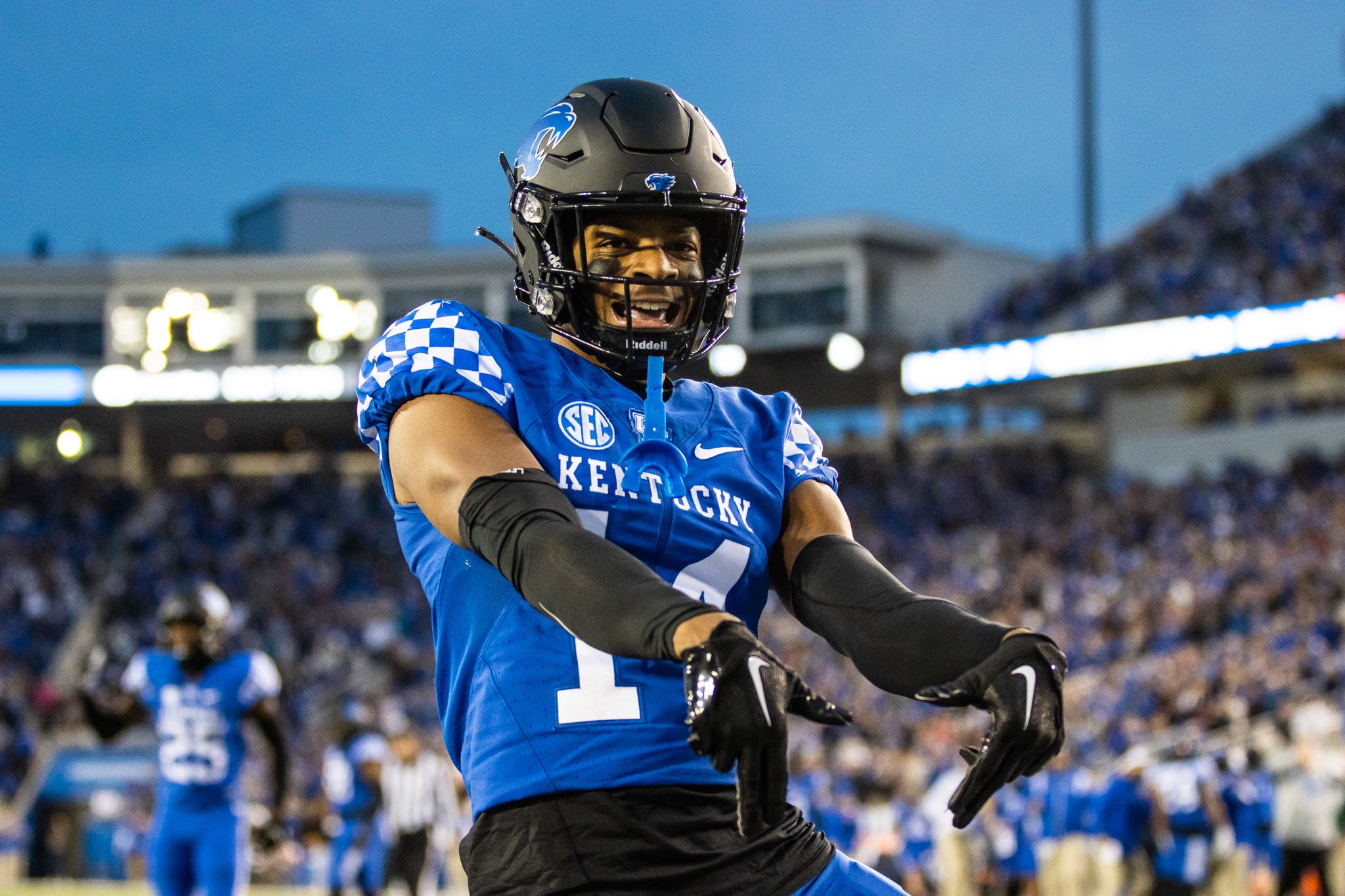 Carrington Valentine on Twitter "Nah https//t.co/HkkHJWIMyA" / Twitter