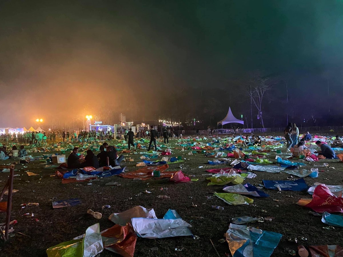 vnomenon's tweet image. คิดว่าขยะพวกนี้เก็บแล้วไปไหน ? มันก็ไม่พ้นจุดที่ ทิ้งขยะ ในพื้นที่ สัตว์มันจะรู้ไหมว่าแดกไม่ได้ไม่ได้ ?

ถึงเวลาบอก น่าสงสารจังเลย

ดูเป็นคนดีขึ้นมาทันทีเลยทีเดียว