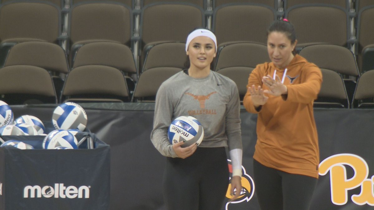 Kevin Sjuts on Twitter "Texas, with former Huskers Kayla Caffey & Keonilei Akana on the roster