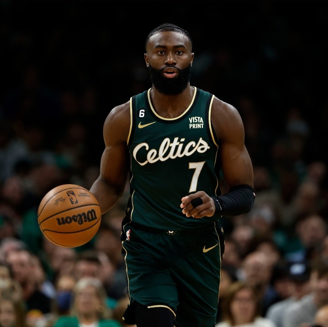SportsShopFran1's tweet photo. Pour le #NBAJerseyDay tous nos maillots passent à 𝟰𝟬€ au lieu de 5̶5̶€̶ 🛍️
Toutes équipes, toutes éditions
Commande en message privé 📩 https://t.co/tf1eNPezH0