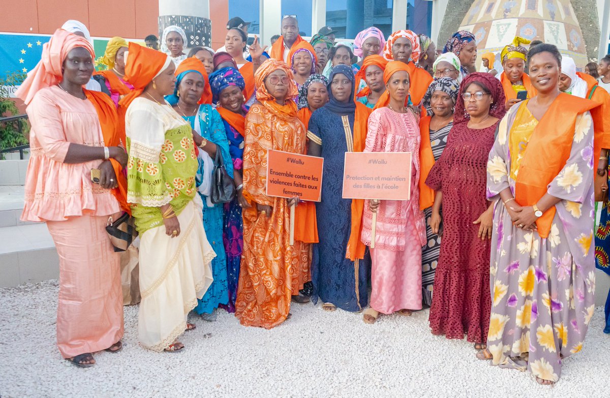 DiorfallGueye2's tweet photo. Près de 200 femmes et filles ont répondu au “Tàkussanu Njegemaar yi”
de Solidarité Active sous le thème “Autonomisation Économique des
femmes et Éducation des filles pour une protection durable”.
#wallu #solidaritéactive #njegemaar #educationdesfilles
#16joursdactivisme https://t.co/SOsdXRCJRn