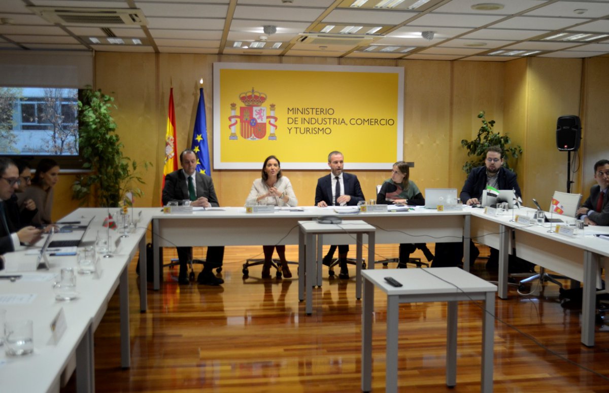 pfrancoCLM's tweet photo. Buenas noticias para CLM en la CS de @mincoturgob en la que hemos aprobado 43,8M€ en:
6⃣ Planes de Sostenibilidad Turística en Destino: 19,3M€
2⃣ Planes Enogastronómicos (Ciudad Real: 2,1M€ y otro para toda la región: 3,5M€)
1⃣ Plan de Cohesión Territorial de CLM: 18,9M€ https://t.co/5670vapYIq