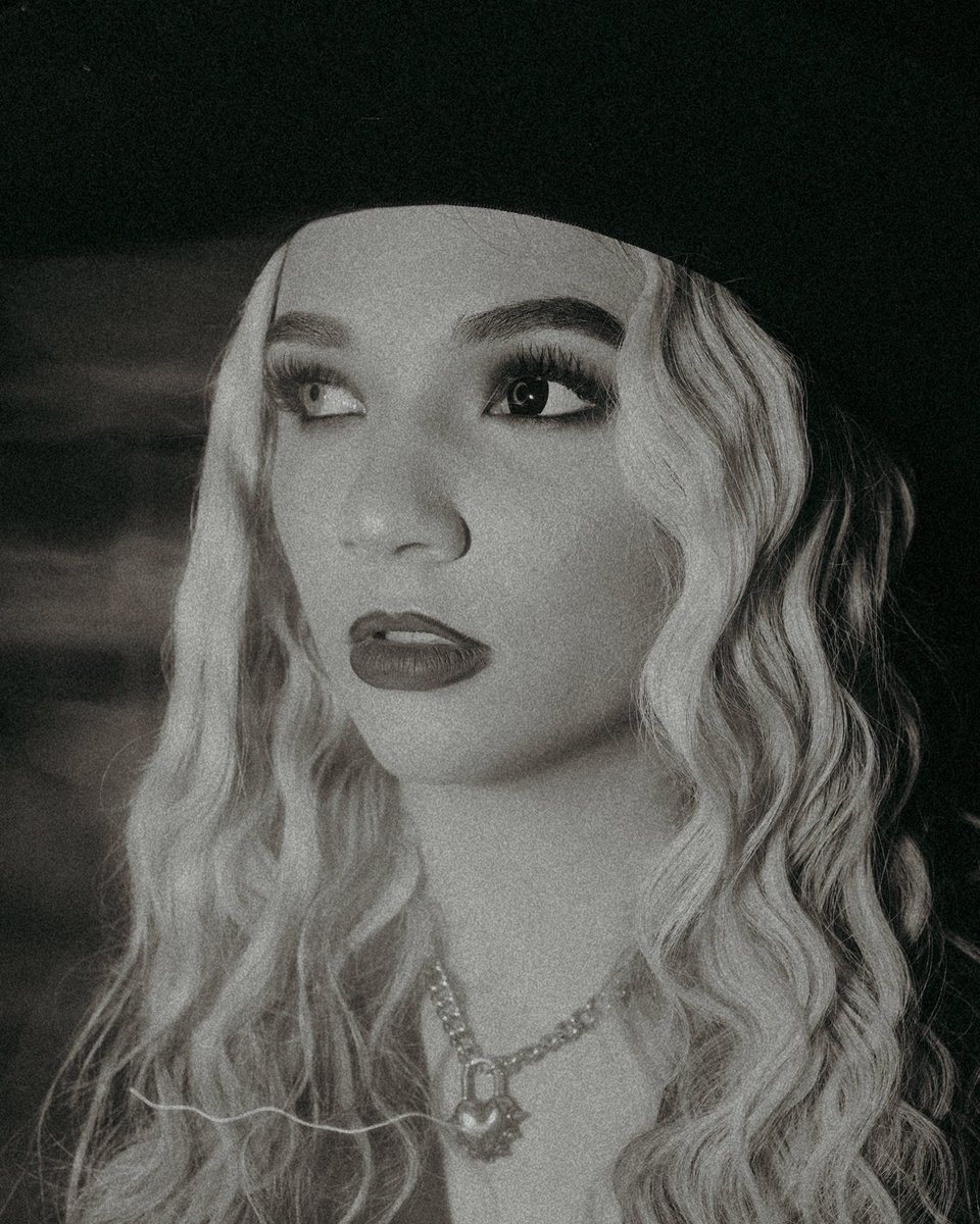 julia hart (@thejuliahart) on Twitter photo 