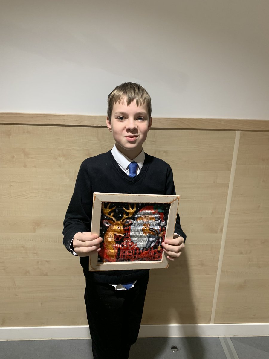 EnhancedNurture's tweet photo. Fantastic work from this pupil who has spent hours working on this masterpiece for a gift for Xmas 🙌🏽🙌🏽🎅🏼🎄 big thanks to Mr Cranston for making a frame @NewbattleCDT https://t.co/hbewp4WR8q
