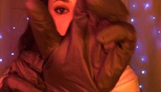 PoppysSpace's tweet photo. New ASMR 🧤 Gloves 🧤 
full video here 
https://t.co/lTDi6iwsJc

@PoppysSpace

#glovesounds #gloving #asmrscratching #tapping #asmrmouthsounds #asmraccount #asmrlife #asmrvideo #asmrcommunity #slime #slimeasmrvideos  #therapy #asmrdarling https://t.co/RAGwFEomTf