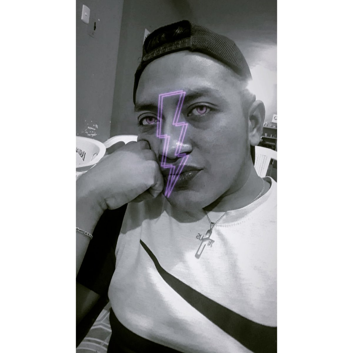alejax42's tweet photo. #NuevaFotoDePerfil https://t.co/9TBn5k4fg9