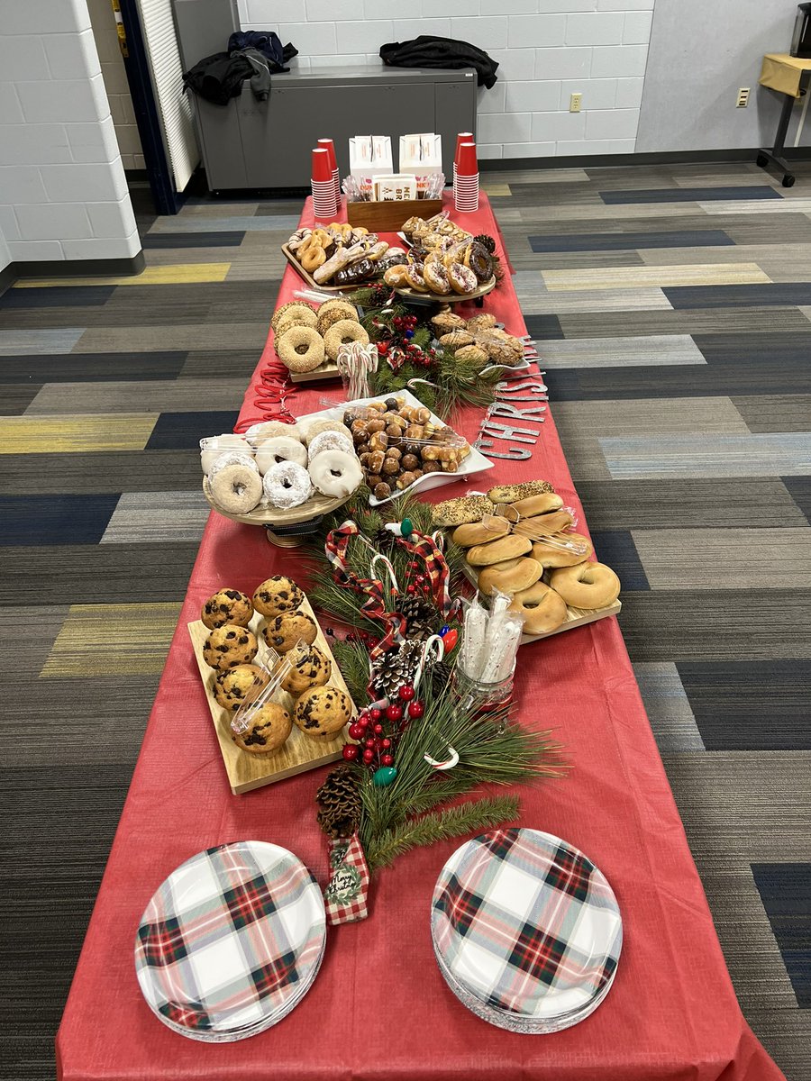 Today our morning staff meeting was “Snow” much fun!  Ts sharing laughs and creativity to dress up a team member like a snowman ⛄️ Staff also rec’d their breakfast reward for the #StufftheBus to help fuel their day!  We ❤️ our teachers and support staff! #wcsflight