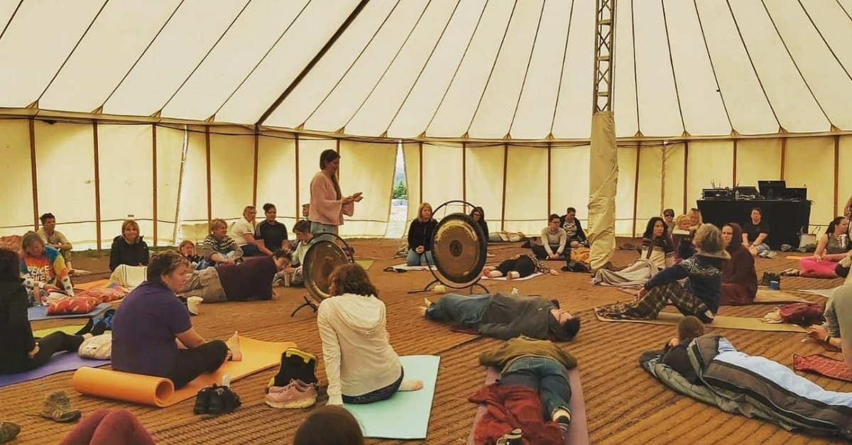 🙋 What is a gong bath?

A gong bath is a form of sound healing meditation growing in popularity as a modern healing technique. It is referred to as a bath due to participants being immersed in the vibrations of the instruments during a session.

#lgbtqwellness #gongbath