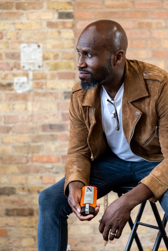 SoloNoirforMen's tweet photo. Skincare for the elevated man. 
#blackmensskinscare #menofcolor #mensskincare #mensskincareproducts #mensskincareroutine #mensskincareline #blackmensgrooming #blackmensbeard #blackmensbeardtips #blackmensbeards #blackmensstyle #dapperblackman #dapperblackmen #skincareformen https://t.co/dJMGRWqweh