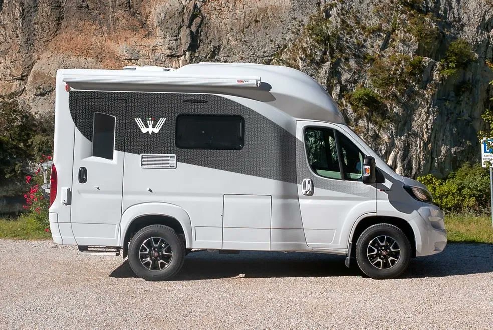 ESHartley's tweet photo. Our superb Wingamm range, the motorhome with the monocoque body! 

Outstanding Italian design meets the best in compact motorhome technology.

View our latest stock by visiting.... https://t.co/UvcoDAuVkw 

#wingamm https://t.co/TqucILZEOM