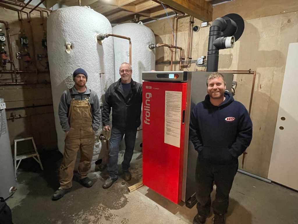 Biothermic's tweet photo. Another great installation.  Heating with firewood at 93% efficiency, no smoke and total control.  Firewood heating doesn't have to be smokey and messy. https://t.co/TlH9orQkOu