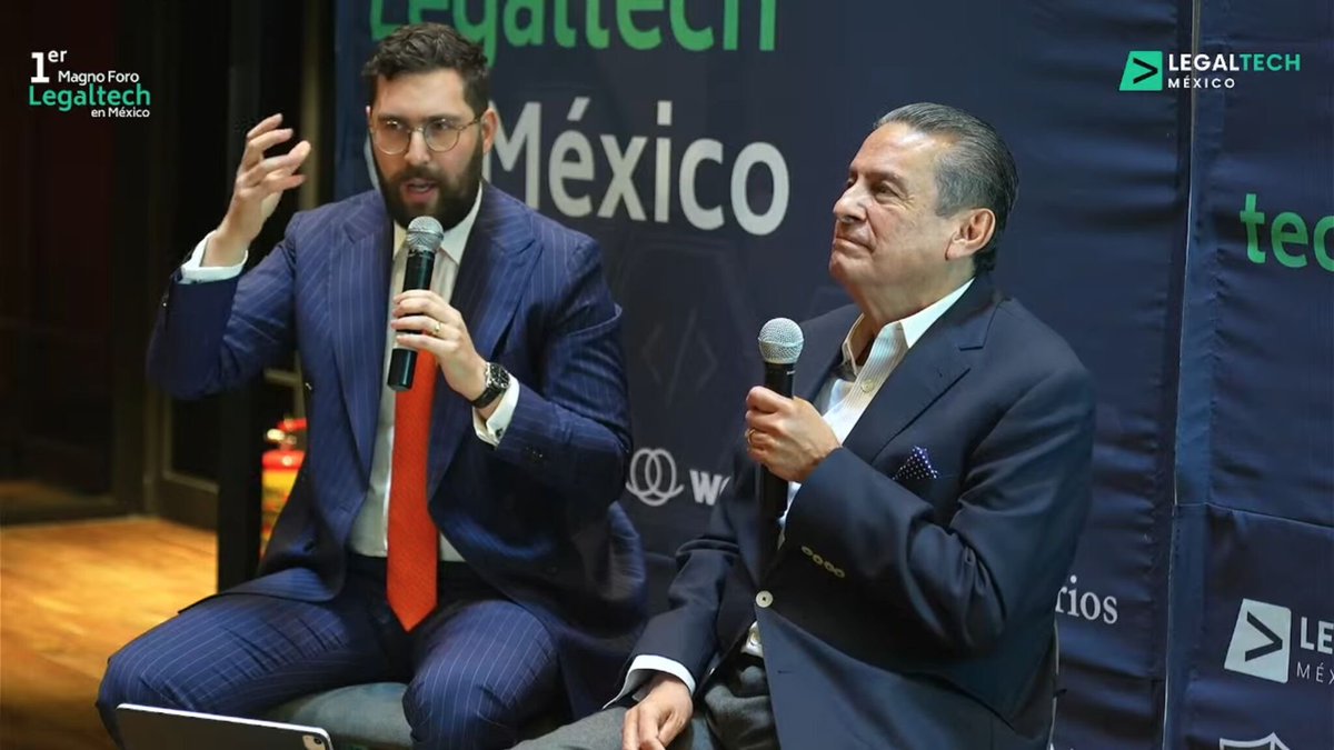 zoryamx's tweet photo. De llevó acabo el 1er #MagnoForoLegalTech el cual fue atendido por #Zorya.Se habló respecto de la necesidad que el derecho se adapte y evolucione con las herramientas que la tecnología ofrece hoy en día,facilitando la realización de operaciones y negocios eficaz y en menor tiempo https://t.co/64dx9VGaVv