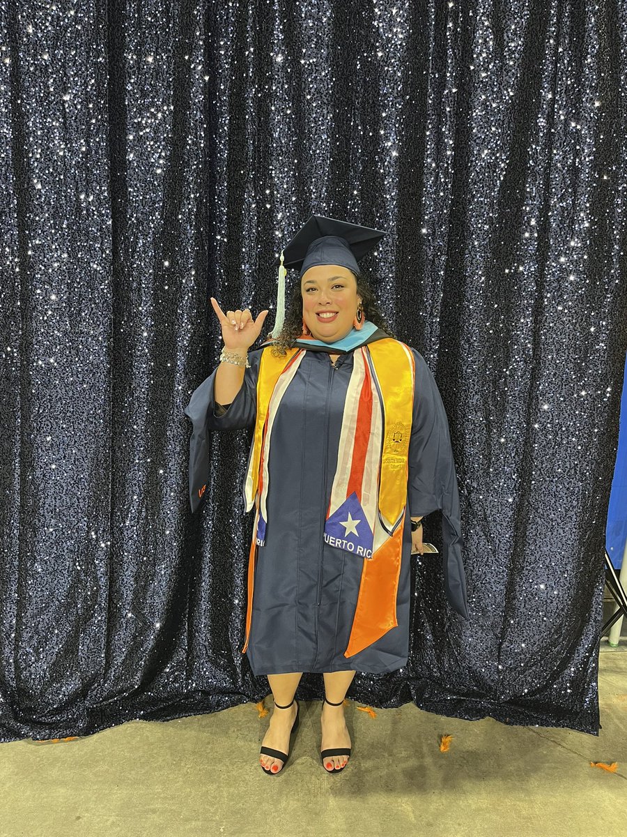 MrsEscosClass's tweet photo. #Done Thank you to my wonderful support system and all of my spectacular professors @TeamELPS  #UTSA #MEEPMEEP https://t.co/79M4Za6hKt