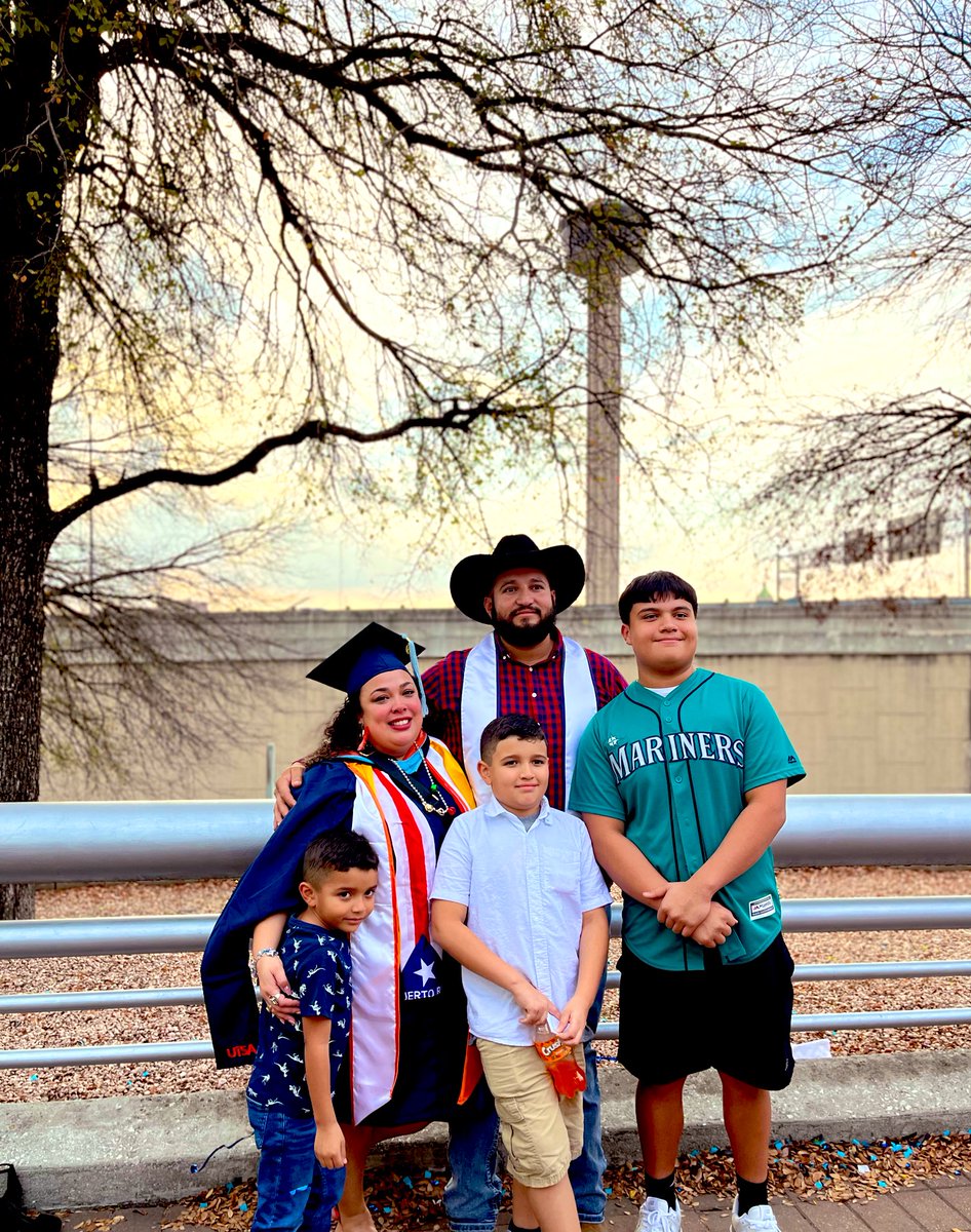 MrsEscosClass's tweet photo. #Done Thank you to my wonderful support system and all of my spectacular professors @TeamELPS  #UTSA #MEEPMEEP https://t.co/79M4Za6hKt