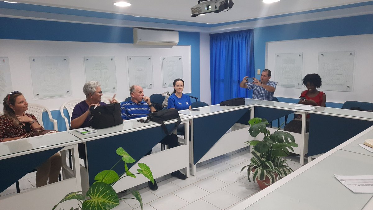 Realiza nuestro director general presentación del informe del proyecto de conjunto Universidad Empresa para garantizar una mejor gestión en los servicios brindados a la población. #SomosOsdeAyS #SomosEaaMayabeque <a href="/AbelSalasGarcia/">Abel Salas Garcia</a> <a href="/rgb_yoan/">Yoan Ramón González Batista</a> <a href="/ArnerMarrero/">Arner Marrero</a>