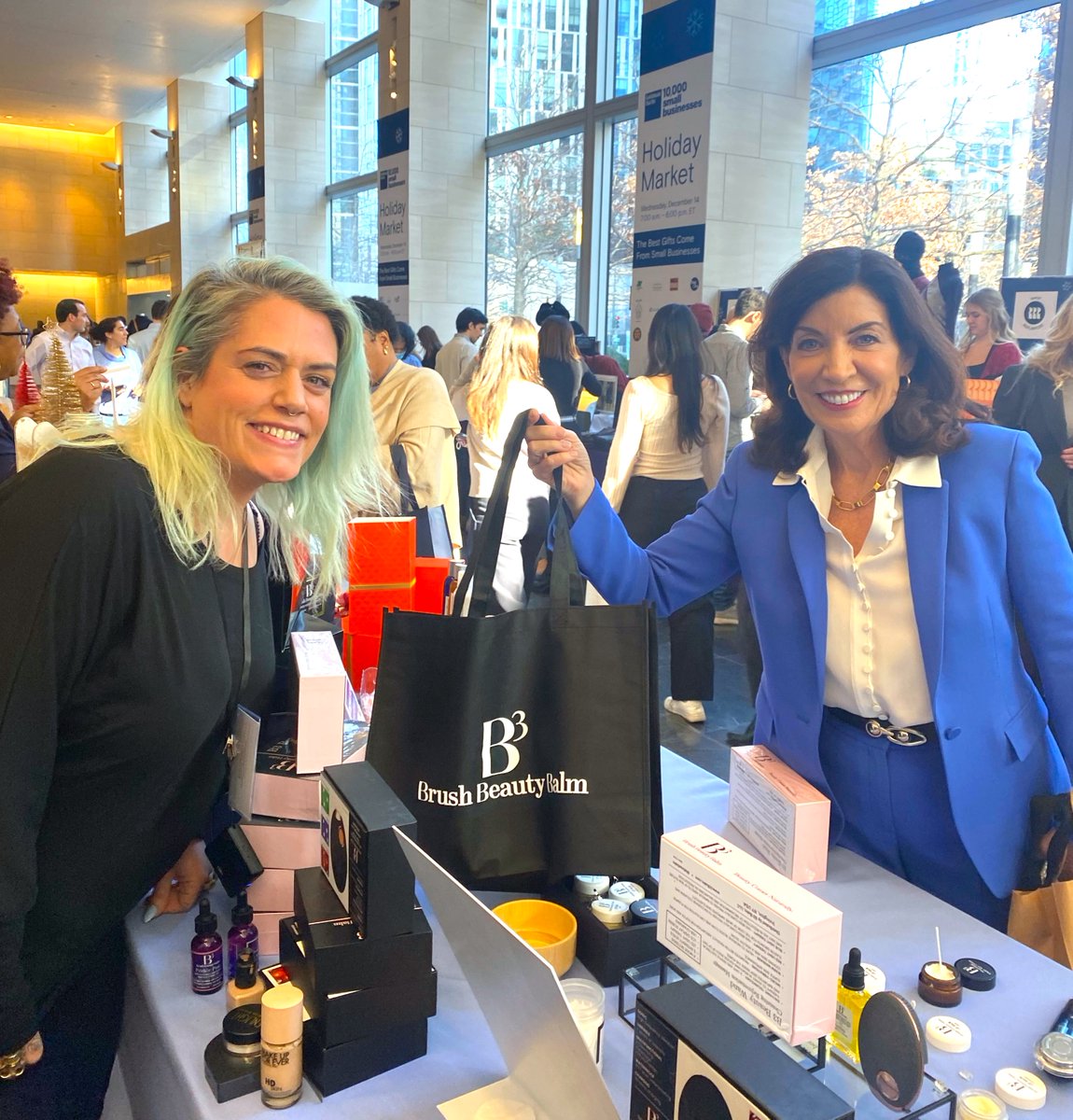 HUGE thank you to New York Governor <a href="/KathyHochul/">Kathy Hochul</a>  for supporting small businesses by stopping by the <a href="/GoldmanSachs/">Goldman Sachs</a> 10000 Small Businesses Holiday Market! And super thrilled she picked up 3 <a href="/BthreeBalm/">B3Balm Skincare</a> lip balms! We’ll be “reading her lips” closely at her next press conference! :)