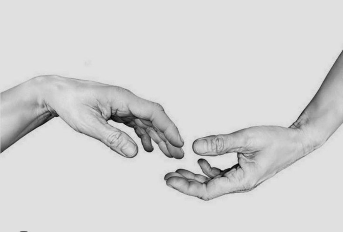 Javi_FernandezB's tweet photo. “Lo que me gusta de la ayuda reciproca y desinteresada entre dos personas es la incertidumbre de no saber, al final, quién tuvo la suerte de conocer a quién” Anónimo. 🙏🏻 https://t.co/KKhVY2ZZRT