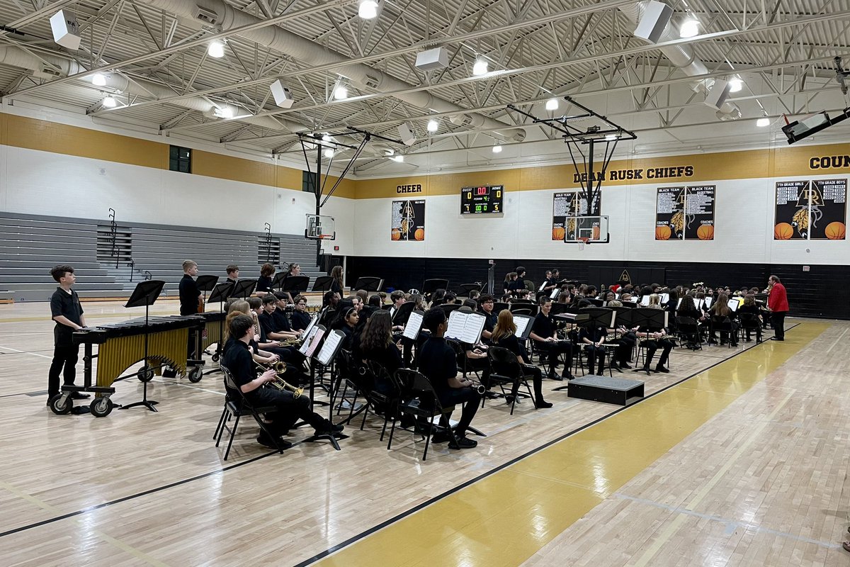 7th and 8th grade band concert. The music sounded great! #ItsGreatToBeAChief #BeTheChange
#GoChiefs #CCSDfam
#DRMScares