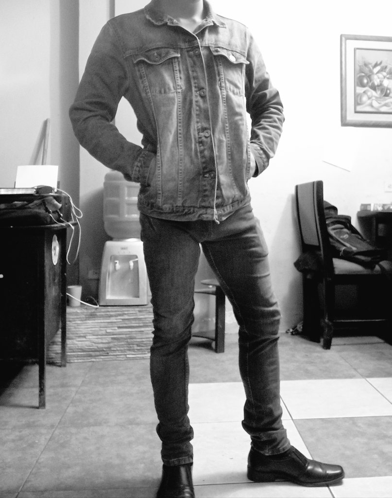 JesseVictor666's tweet photo. Soy nuevo aquí en Twitter. Me ayudan a seguirme, muy amables 💀🖤⚫#gotico #gotica #leg #Dark #CONTENIDO18 #Contenidohot #chicoshot https://t.co/02pp7C8fPr