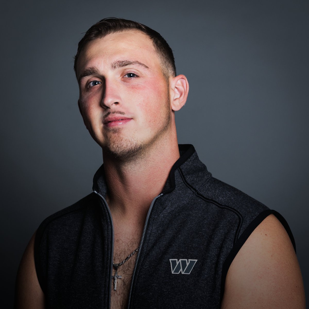 For every 100 retweets this pic of Cheese gets, we’ll make his mustache bigger 🤝 

#ProBowlVote @camcheese33