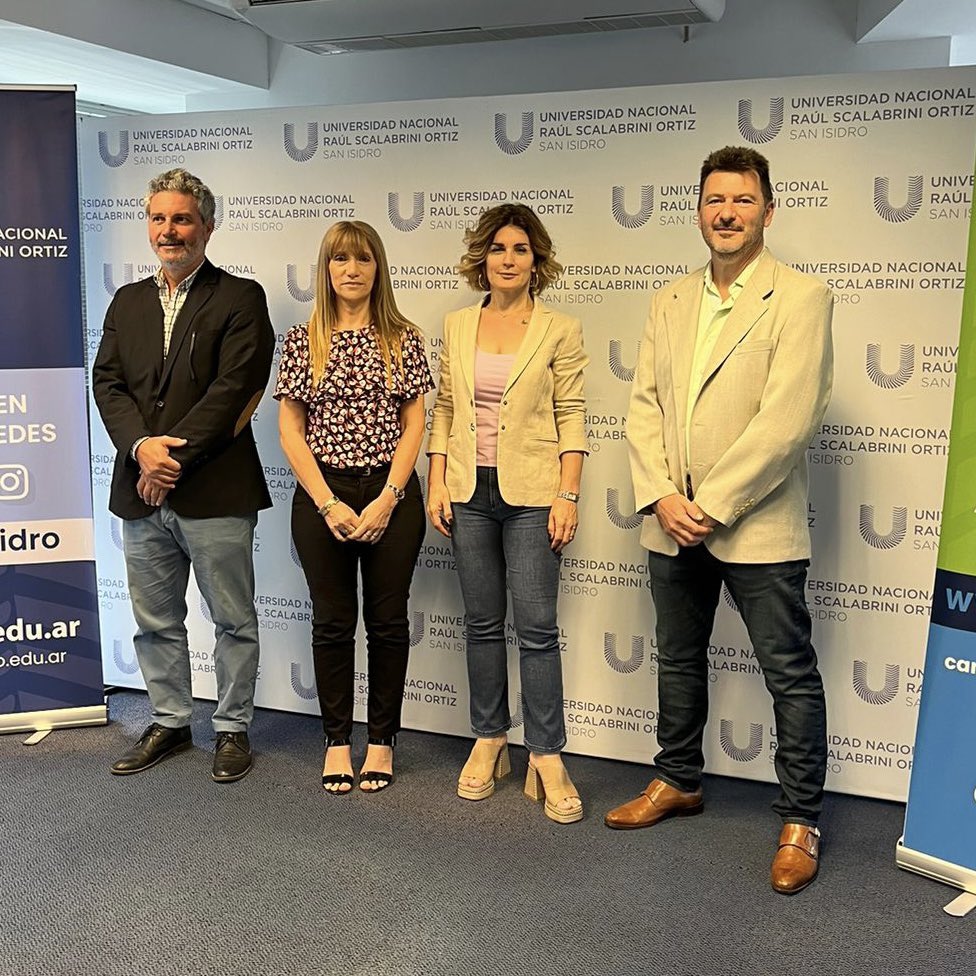 Hoy presentemos oficialmente junto a <a href="/Unsanisidro/">Universidad Nacional Scalabrini Ortiz</a> y <a href="/caitpaorg/">CAITPA</a> la diplomatura de Residuos Peligrosos. de Salud y RAEEs. Podes inscribirte en este link: unso.edu.ar/residuos-pelig…
