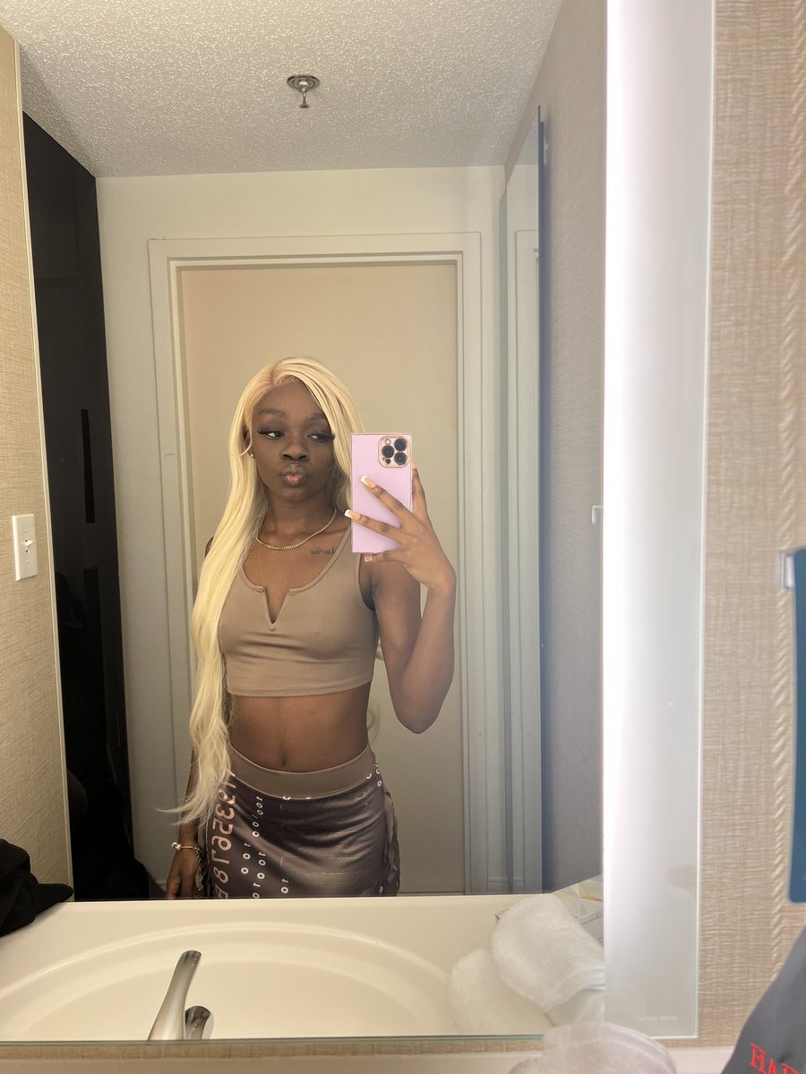 theepauldoll's tweet photo. come see about me 🤎 https://t.co/u7PWjtwlHU