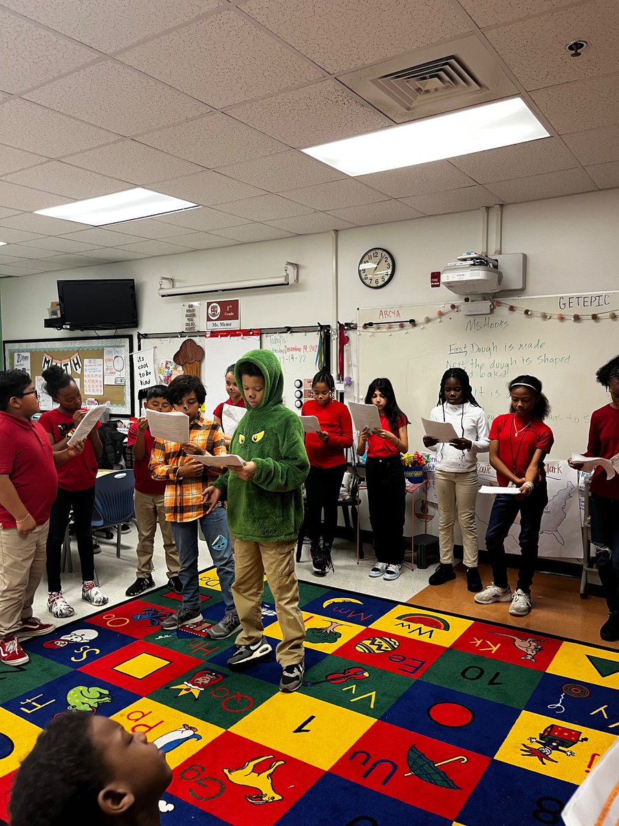 alison_tripp's tweet photo. Our select 5th graders did a FABULOUS job performing “How the Grinch Stole Christmas” for our first and kindergartners today! @IsonSpringsES @LakashaLee #togetherwesoar #isesstrong #fcsmeti https://t.co/BzYFsBJS76