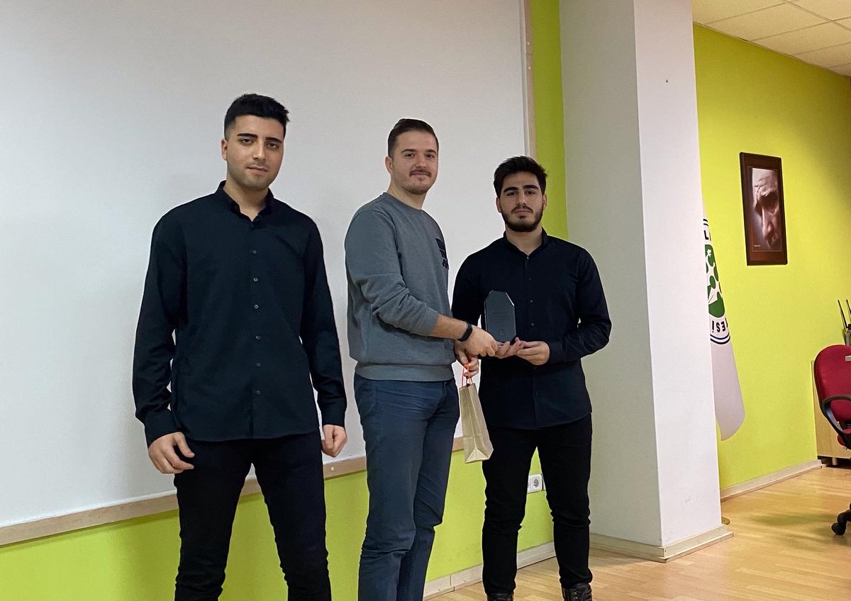 Dün gerçekleşen Tech Talks etkinliğimizden kareler..
Konuklarımız ve katılımcılarımıza teşekkür ederiz☺️
Nice etkinliklerde tekrardan görüşmek üzere 🎉 
#bitek