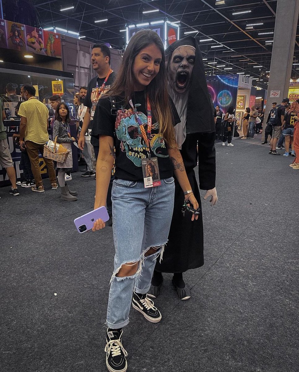 FellaAustin's tweet image. Demon behind.🖤😈 #thenun #Gamingprojects