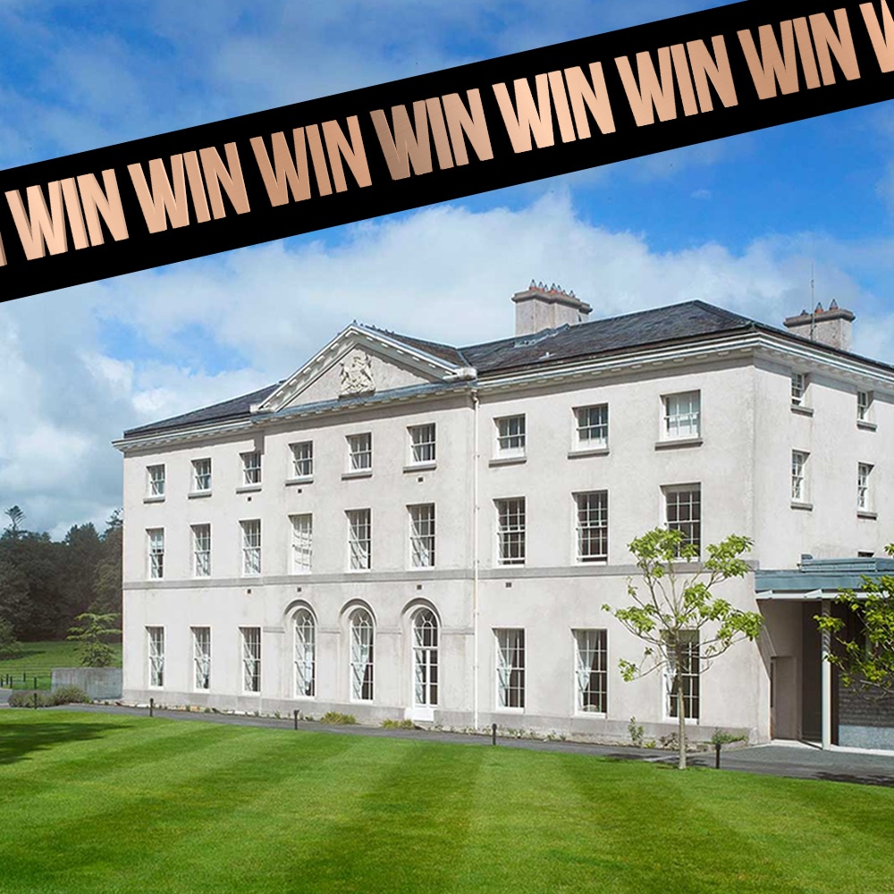 cloud10beauty's tweet photo. ⭐️WIN⭐️ We've teamed up with @farnhamestate to giveaway a two night stay B&amp;B and dinner for two at Farnham Estate 😱 ...AND a MEGA bundle of Cloud 10 goodies too 💖
⁠
✨ Retweet with '🎁'
✨ Tag a friend⁠
✨ You BOTH must be following @cloud10beauty 
⁠
T&amp;C's Apply ❤️⁠ https://t.co/9wJ5Ejkd2P