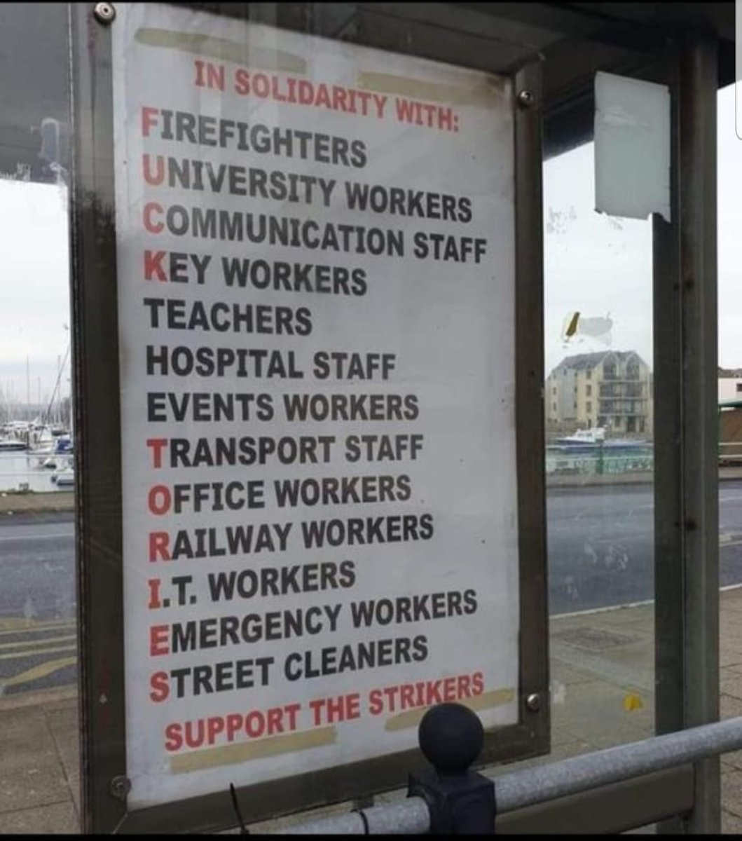 madadh's tweet image. Dlúthpháirtíocht leis na hoibrithe ✊✊✊