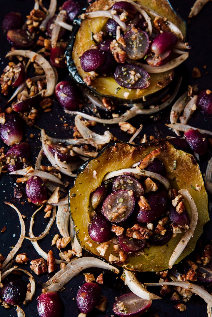 #Ad. Enjoy a holiday side dish with <a href="/GrapesfromCA/">Grapes from California</a> 🍇 Bake acorn squash until soft, stuff squash with Grapes from California, pecans, vinegar, oil, S+P, &amp; bake ~10min. Grapes help maintain a healthy colon. #GrapesfromCA