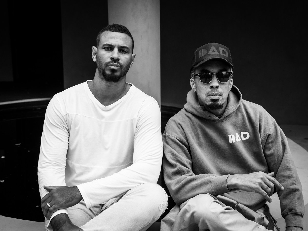 1/ I'm excited to announce that Grammy award-winning producer Dallas Austin has partnered with <a href="/formless_xyz/">formless</a> to offer first-ever music distribution deals using smart contracts.